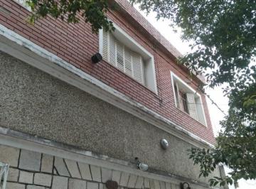 Departamento de 4 ambientes Venta USD 40.000 · Departamento en Venta en Barrio San Vicente, Cordoba. Capital