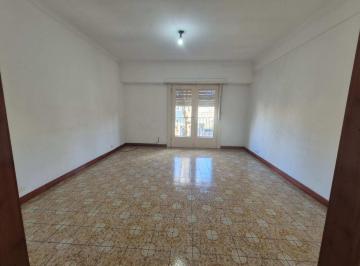 PH · 61m² · 3 Ambientes · Alquiler PH 3 Amb 1° Piso Lanus Este Sin Expensas
