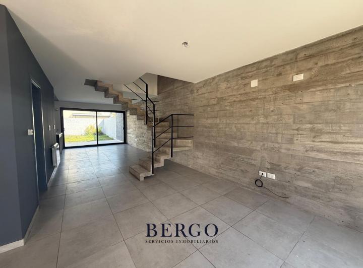PH · 168m² · 4 Ambientes · 2 Cocheras