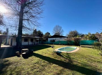 Casa · 191m² · 4 Ambientes · 1 Cochera · Venta Casa Villa Los Aromos con Vista Al Rio