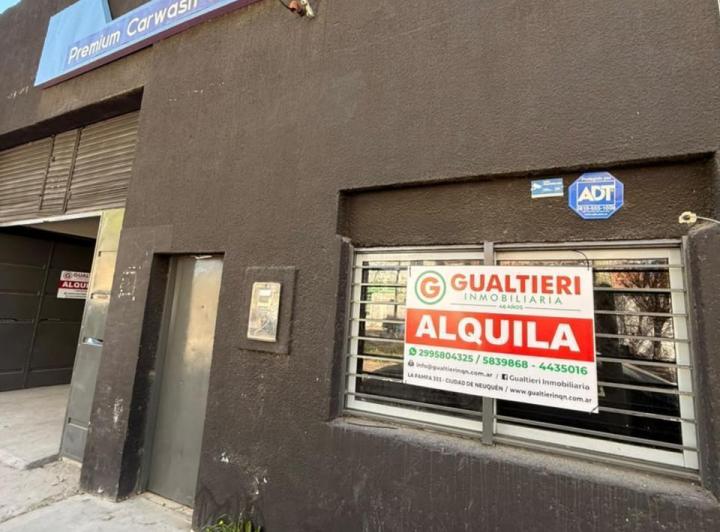 Bodega-Galpón · 300m²