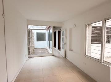 Departamento · 60m² · 2 Dormitorios · 1 Cochera · Alquilo Departamento 2 Dorm con Patio Chico y Cochera! Alto Verde
