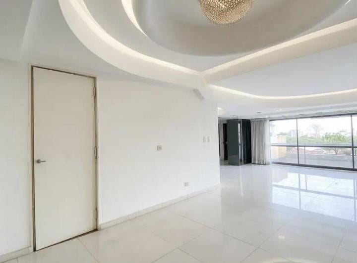 Departamento · 220m² · 5 Ambientes · 1 Cochera