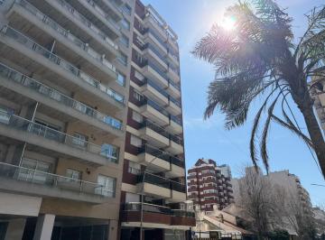 Departamento · 90m² · 4 Ambientes · Departamento 4 Ambientes en Alquiler en La Perla