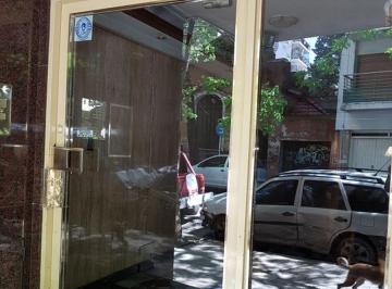 Departamento de 2 ambientes, Caballito · En La Mejor Ubicación de Caballito, m Parque Rivadavia, en Solido Edificio, 2 Amb, Muy Luminoso!