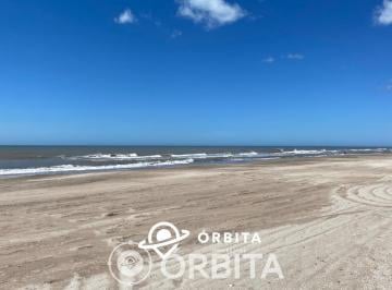 Terreno · 1104m² · Lote en Venta en Costa Dunas, Barrio Gaviotas, Primera Línea