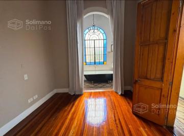 Casa · 206m² · 4 Ambientes · 3 Cocheras · Venta Casa 4 Ambientes en Tigre Centro con Pileta