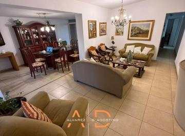 Casa de 5 ambientes, Córdoba · Casa de 250 m² con 3 Dorm. en Venta en Ampliación San Pablo