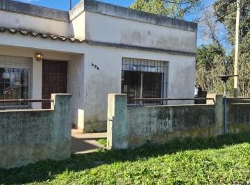 Casa · 65m² · 3 Ambientes · 1 Cochera · Venta Casa Gral Las Heras Amplio Lote