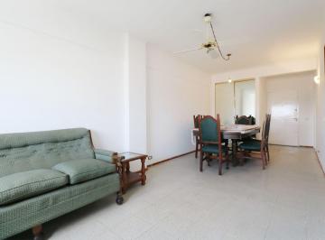 Departamento · 81m² · 4 Ambientes · Venta Departamento 4 Ambientes Al Frente Mataderos