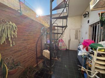 PH · 77m² · 3 Ambientes · Casa Pasillo de Dos Dormis C Parrillero a Remodelar en Pichincha