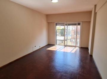 Departamento de 3 ambientes, General San Martín · 3 Amb Centro de San Martin C/ Cochera