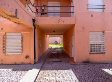 Garage · Cochera en Venta B. Pacífico - Tucuman 1200