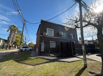 Departamento · 3 Ambientes · 1 Cochera · Venta Duplex Tipo PH en Esquina - 3 Amb - Apto Credito - Sin Expensas - Dos Patios - Cochera