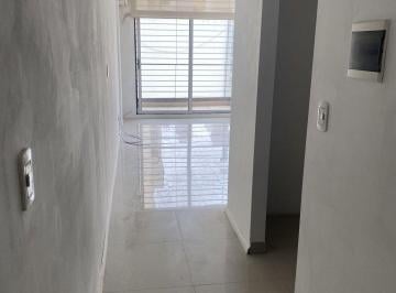 LPS-LPS-14_2 · Alquiler Abasto Monoambiente con Balcón y Amenities
