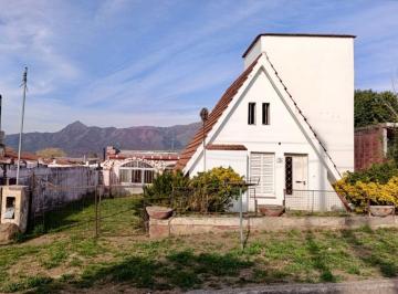 Casa de 5 ambientes, Cosquín · Casa en Venta, Cosquín, 3 Dorm., a Tres Cuadras de La Ruta, Zona Colegios, Ideal Remodelación
