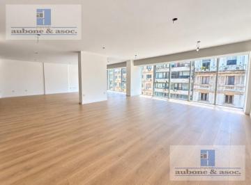 Oficina comercial · 205m² · 1 Ambiente · 1 Cochera · Excelente Oficina en Tribunales Office