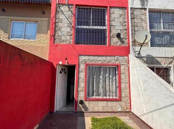PH · 80m² · 3 Ambientes · 1 Cochera · PH en Muñiz