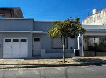 Casa · 125m² · 4 Ambientes · Venta Casa de 4 Ambientes Victoria