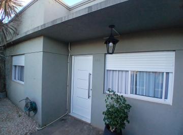 Casa de 4 ambientes, Navarro · Impecable Casa en Venta