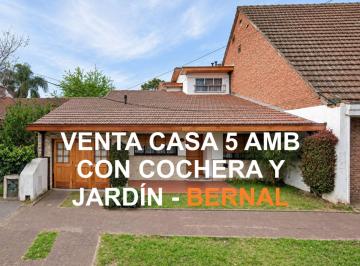 Casa · 223m² · 5 Ambientes · 1 Cochera · Venta Casa 5 Amb con Cochera y Jardín Bernal