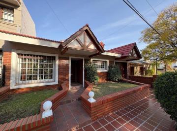 Casa de 7 ambientes, Córdoba · Vendo Casa Apta Crédito B° Urca 3 Dorm Gje Piscina
