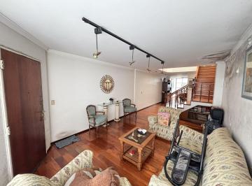 BER-BER-16688_2 · ¡Hermoso Duplex en Parque Chacabuco, con 244 m Cubiertos y Gran Patio con Parrilla!