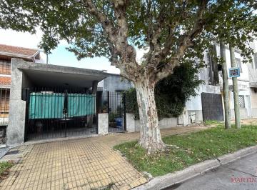 Casa · 90m² · 3 Ambientes · 1 Cochera · Casa en Venta en Don Bosco a m de La Estación
