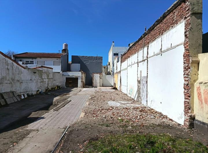 Terreno · 379m²
