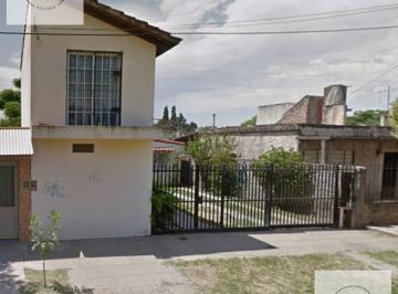 Casa · 120m² · 3 Ambientes · 1 Cochera · Oportunidad de Inversión Casa en Moreno a Remodelar