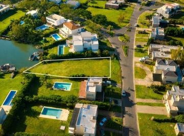 rs:cnogo4bq5p6ng5uy5vumh6ad · Lote Al Río con Amarra Propia – Barrio San Marco