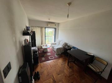 Departamento · 53m² · 3 Ambientes · Venta V. Ortuzar 3 Amb Luminoso con Balcon Cerrado y Lavadero