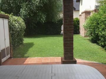 Casa · 90m² · 4 Ambientes · Dormi Febrero Cuba Fatima Alquiler