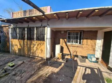 Casa · 4 Ambientes · ¡Casa en Alquiler en Rodeo de La Cruz!