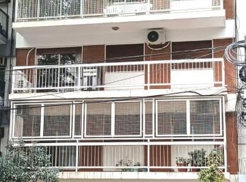 Departamento de 2 ambientes, Caballito · Atrayente E Impec. 2amb. 40 m² Lateral, en Lo Mejor de Caballito! Muy Lum. Bñ Comp.. Lav. Sep