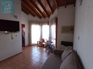 Casa · 87m² · 3 Ambientes · Venta de Casa en Calle Aluminé de Plottier