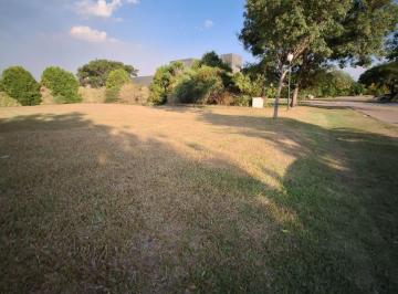 Terreno · 1039m² · Lote en Venta Club de Campo La Rural