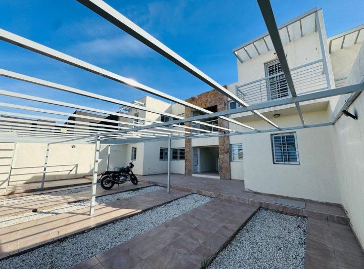 Departamento · 80m² · 3 Ambientes · 1 Cochera