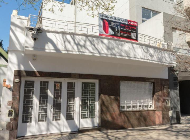 Casa · 180m² · 4 Ambientes · 1 Cochera