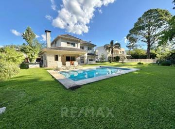 Casa · 200m² · 6 Ambientes · 2 Cocheras · Venta Casa El Aromo Escobar C/pileta - Apta Credito