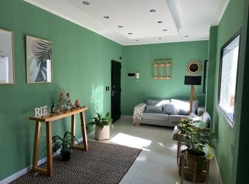 PH · 165m² · 4 Ambientes · 1 Cochera · PH 4 Ambientes en Venta en Ciudadela con Garaje