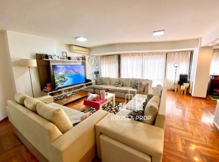 Departamento · 160m² · 8 Ambientes · 2 Cocheras