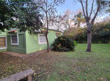 Casa · 184m² · 4 Ambientes · Venta Casa 2 Dorm Quincho y Pileta Sauce Viejo