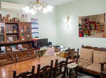 PH · 94m² · 3 Ambientes · 1 Cochera · Venta PH a Tres Amb Coch Ciudad Jardin