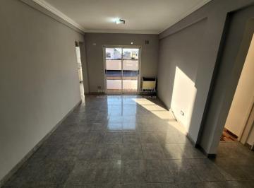 Departamento · 45m² · 2 Ambientes · Depto. 2 Amb. en Zona Comercial / Lanús Oeste
