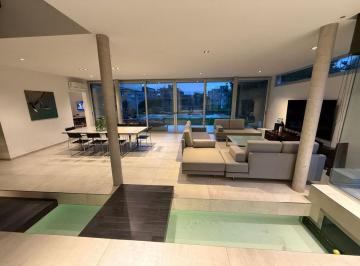 Casa · 381m² · 5 Ambientes · Venta Casa 5 Ambientes con Pisicina, Nuevo Quilmes