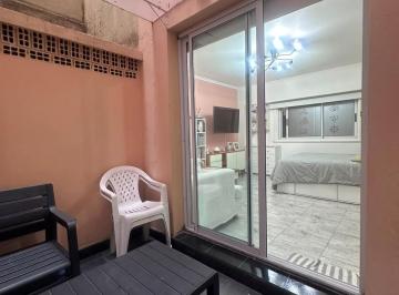 Departamento · 31m² · 1 Ambiente · Venta Monoambiente Remodelado con Patio Caballito