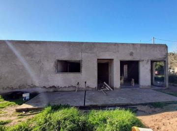 Casa · 100m² · 3 Ambientes · Venta Casa a Terminar 3 Ambientes - Acantilados