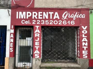 Local comercial · 31m² · Venta Local Sobre Av Colon y Guido