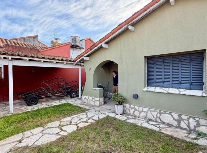 Casa · 72m² · 4 Ambientes · 2 Cocheras